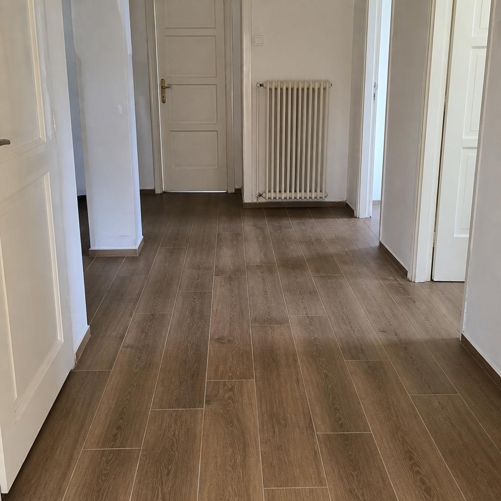 Hodnik sa keramičkim pločicama 120×20
